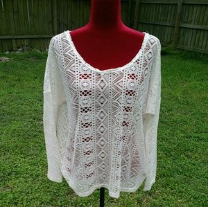 Daytrip lace top with back detail